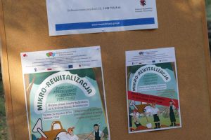 Plakat informacyjny dotyczący projektu wraz z plakatem dotyczącym wydarzenia
