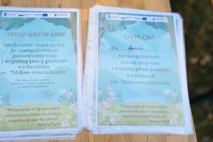 Podziękowania i dyplomy dla uczestników wydarzenia