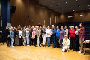 Zdjęcie grupowe uczestników wydarzenia