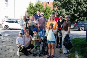 Grupowe zdjęcie uczestników wydarzenia