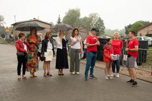 Przedstawiciele władz miasta, CUS w Solcu Kujawskim oraz organizatorzy rajdu rowerowego