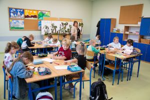 Uczniowie ze Szkoły Podstawowej nr 4 w Solcu Kujawskim podczas przeprowadzanych warsztatów
