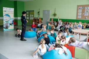 Widok uczniów ze Szkoły Podstawowej nr 1 w Solcu Kujawskim