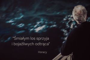 Kadr z filmu z cytatem