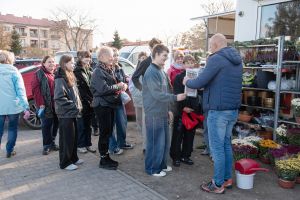 Wręczenie podziękowania sponsorowi