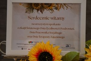 Widok zaproszenia witającego gości
