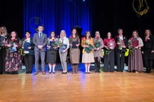 Widok osób odznaczonych przez Burmistrza Solca Kujawskiego