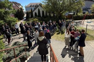Widok osób uczestniczących w wydarzeniu