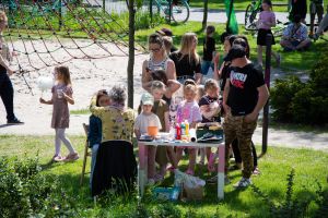Widok osób uczestniczących w wydarzeniu